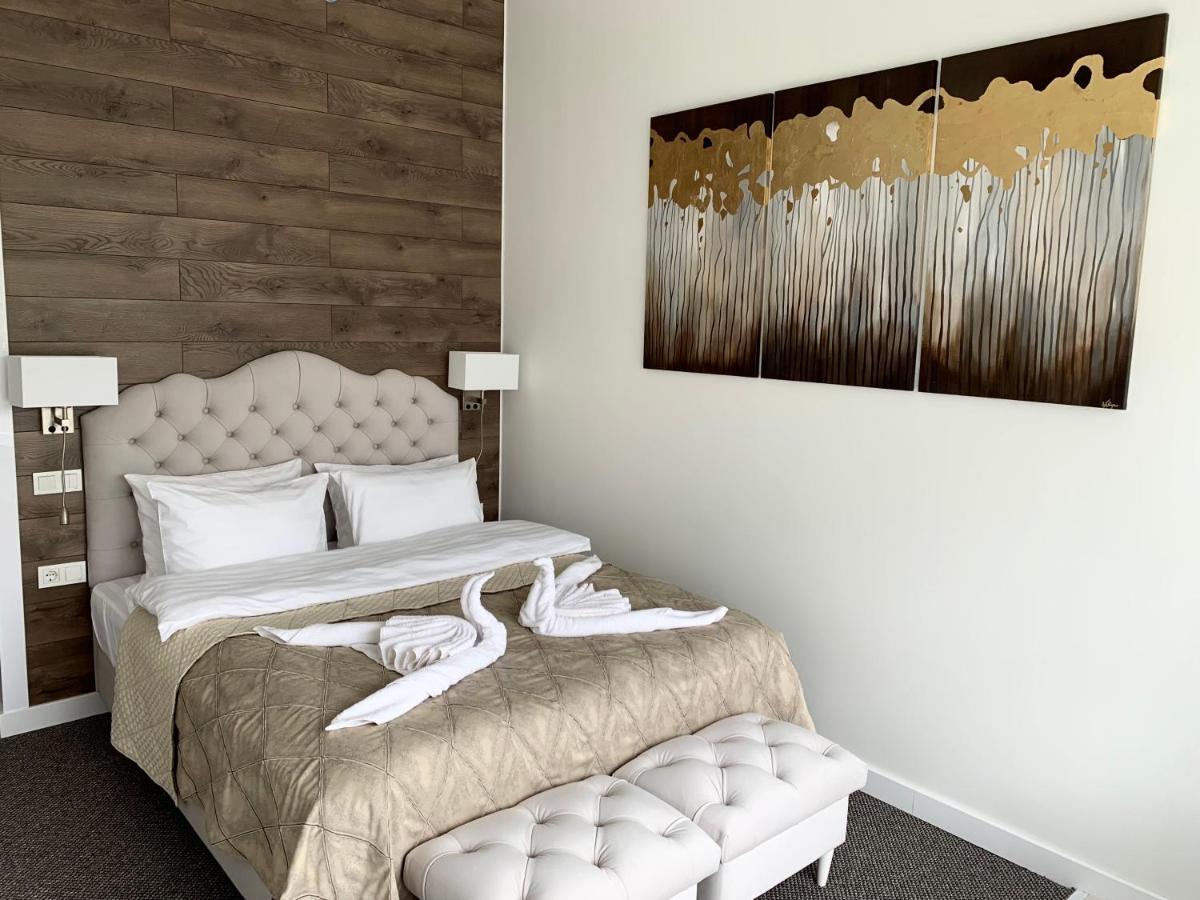 7 Boutique Hotel Ustʼ-Kamenogorsk Extérieur photo