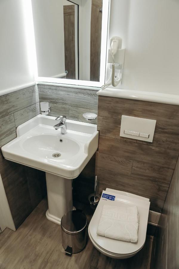 7 Boutique Hotel Ustʼ-Kamenogorsk Extérieur photo